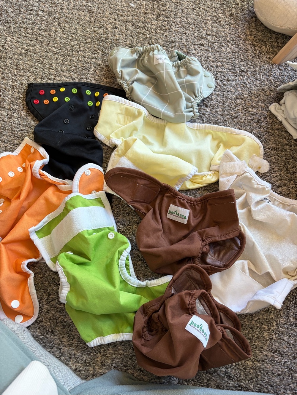 Cloth Diaper lot -  Esembly and others with inserts and  Coverss - Picture 3 of 10